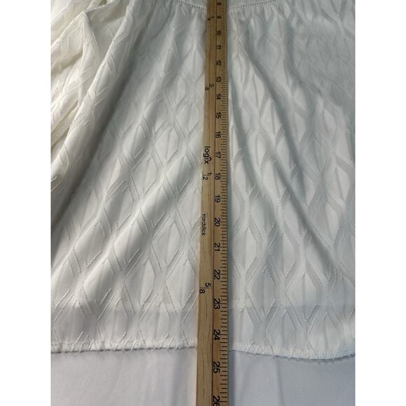 Chico's Size 00/XS White Sheer Long Sleeve Blouse V Neck Texture Classic Beach - Picture 16 of 16